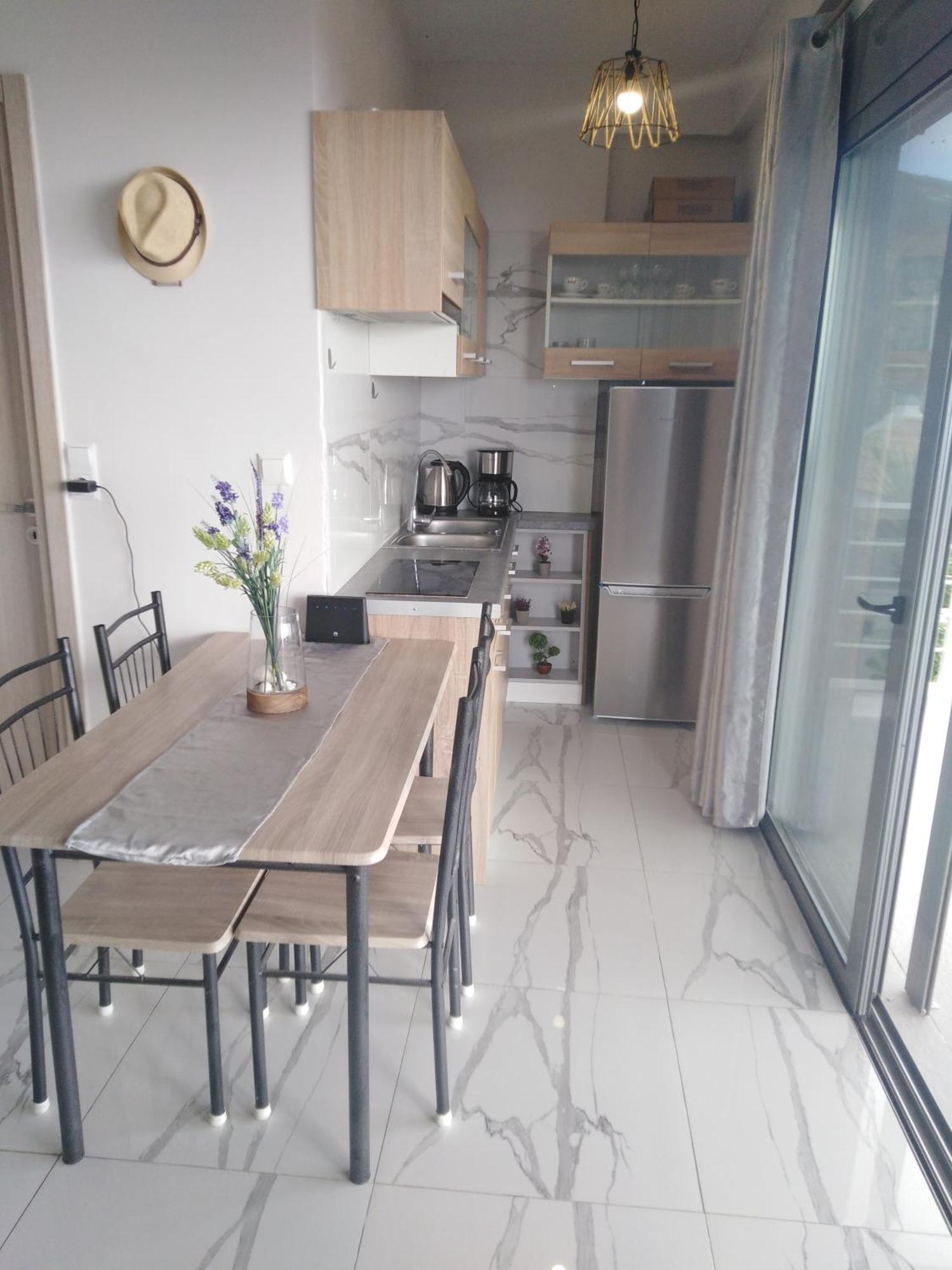 Ocean View Apartment Ratzaklíon Екстериор снимка